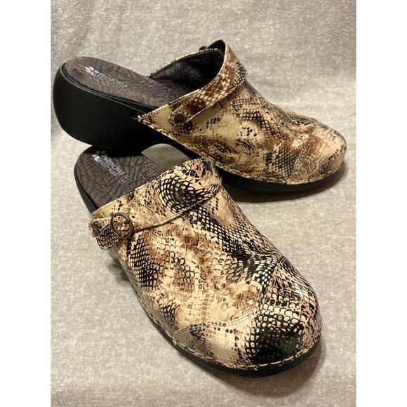Rocky 4Eur Sole Size 10-10.5 Serpentine Clogs Women’s Shoes Excellent Condition - Picture 2 of 10